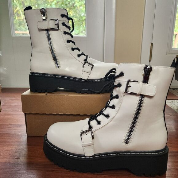 New Wild Pair White Combat Boots 9 NWOB - Picture 3 of 12